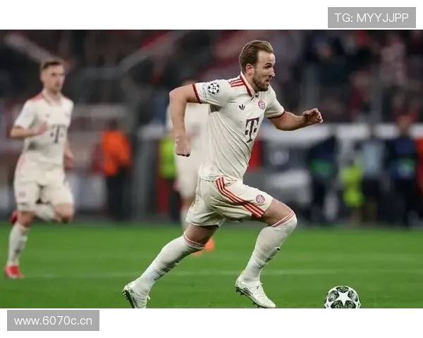 拜仁体系隐患显现，凯恩加盟凸显战术依赖，近期高端局溃败对俱乐部稳定性带来考验