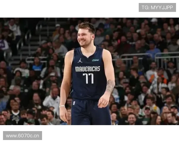 东契奇主导挡拆战术，高效输出改变对手防守布局