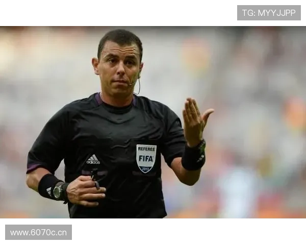 犯规判定存在哪些容易被误解的关键点？专业裁判如何界定？