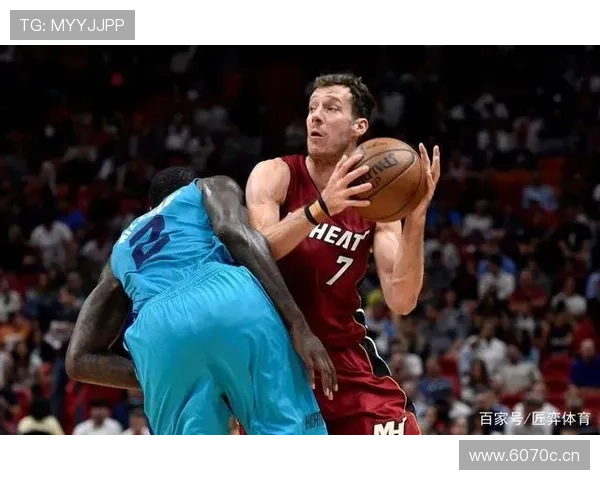 全面解析篮球比赛中持球掩护规则的判罚标准与适用场景